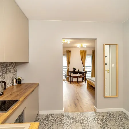 Host Wolczanska * Łódź