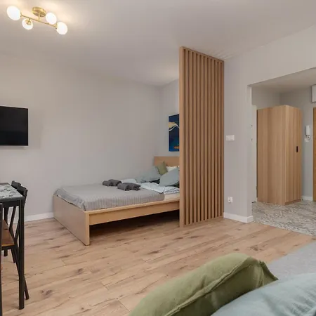 Host Wolczanska Apartment Lodz