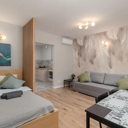 Host Wolczanska * Łódź