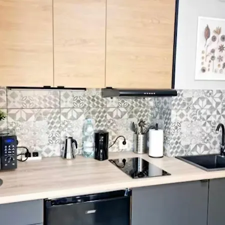 Host Wolczanska Lodz