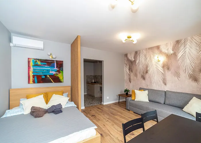 Host Wolczanska Lodž