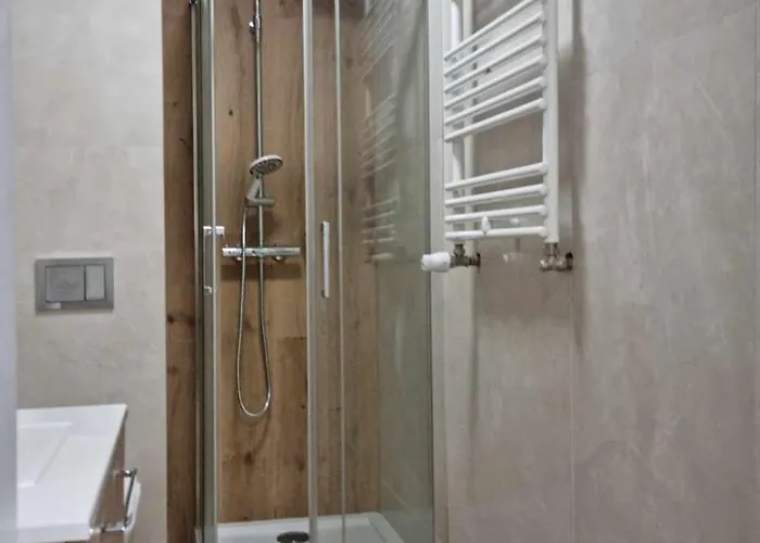 Host Wolczanska Apartmán Lodž